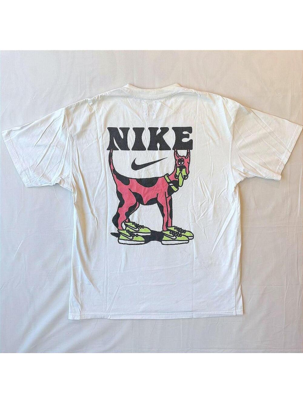 Nike SB Loose Fit Graphic T-Shirt White Dog Sneaker Skate Art Tee Oversized Med